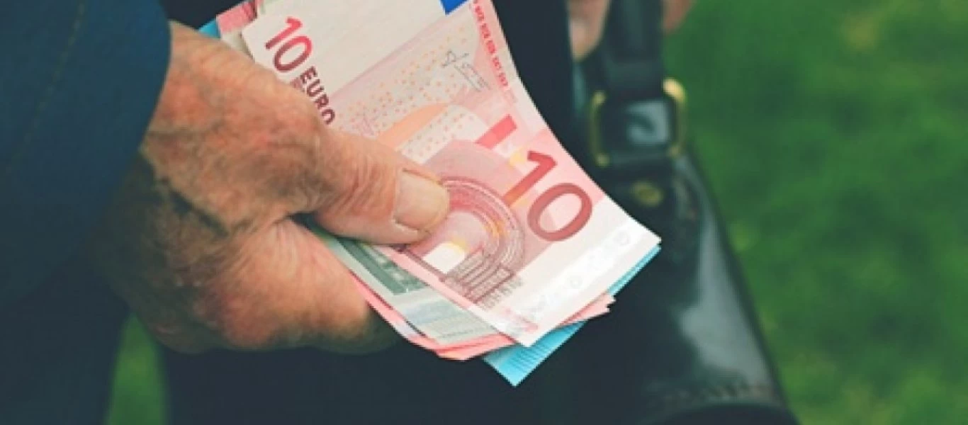 Αναδρομικά: Ξεκινά αύριο η σταδιακή πίστωση σε 200.000 συνταξιούχους